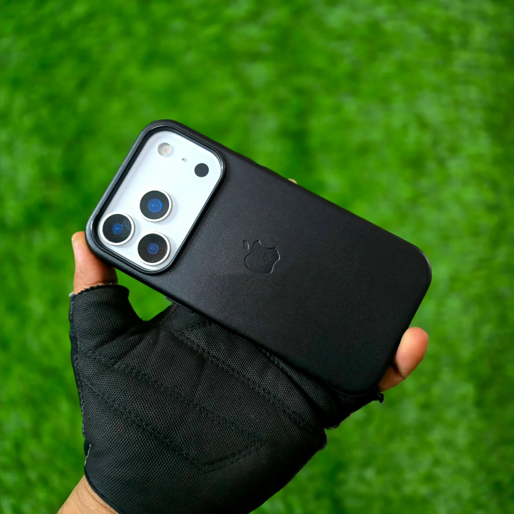 iPhone Metal Button Leather Case.