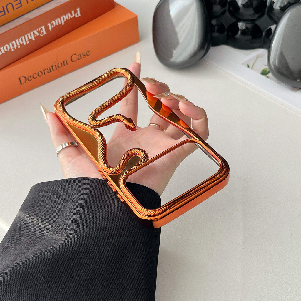 3D Snake Hollow Cooling Electroplated Phone Case.