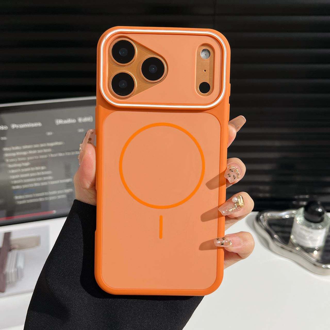 Luxury Dual Armor Magnetic Frosted Case.