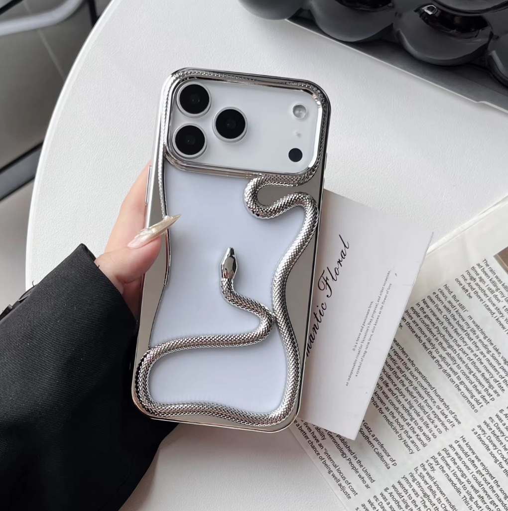 3D Snake Hollow Cooling Electroplated Phone Case.
