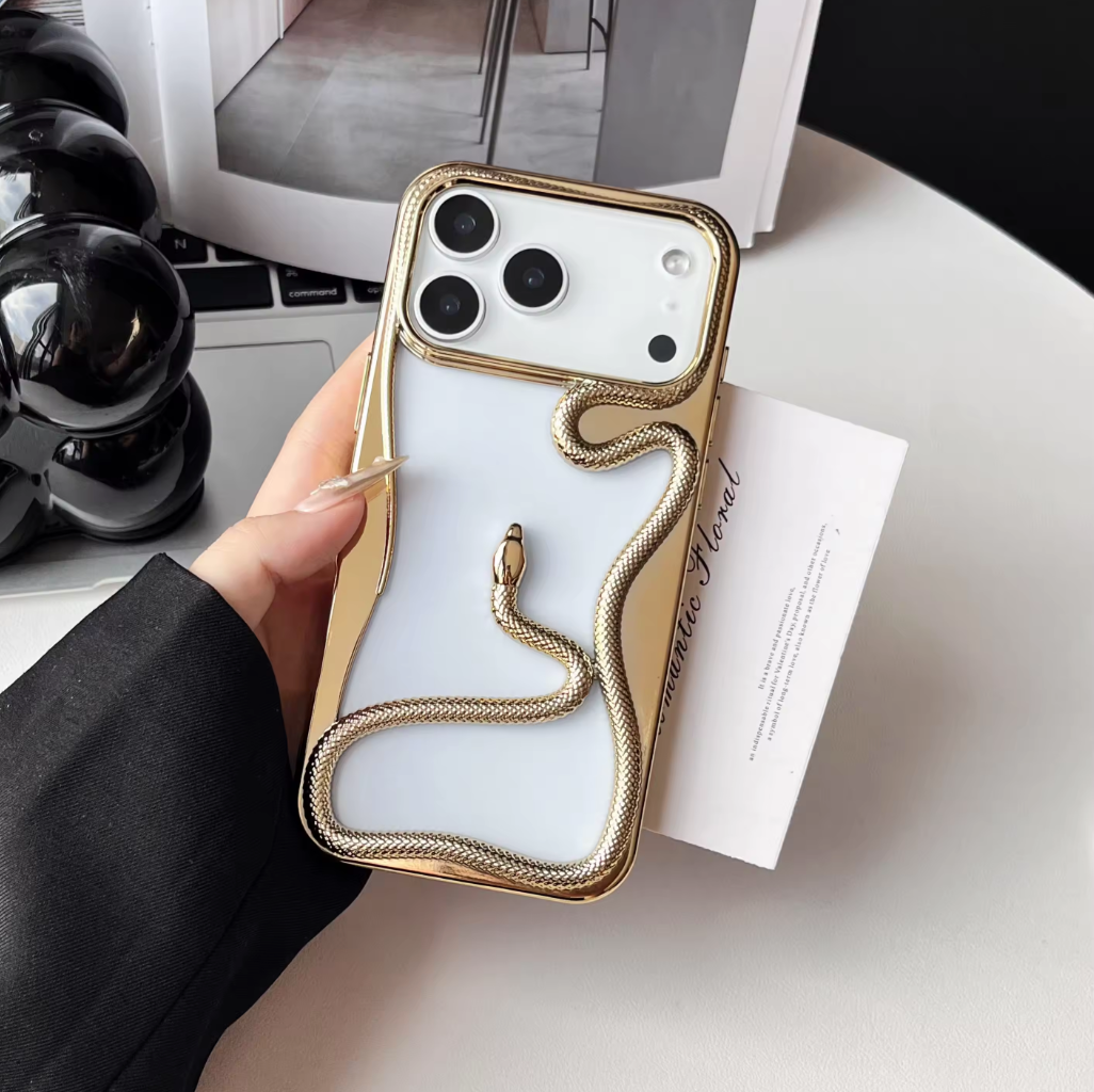 3D Snake Hollow Cooling Electroplated Phone Case.