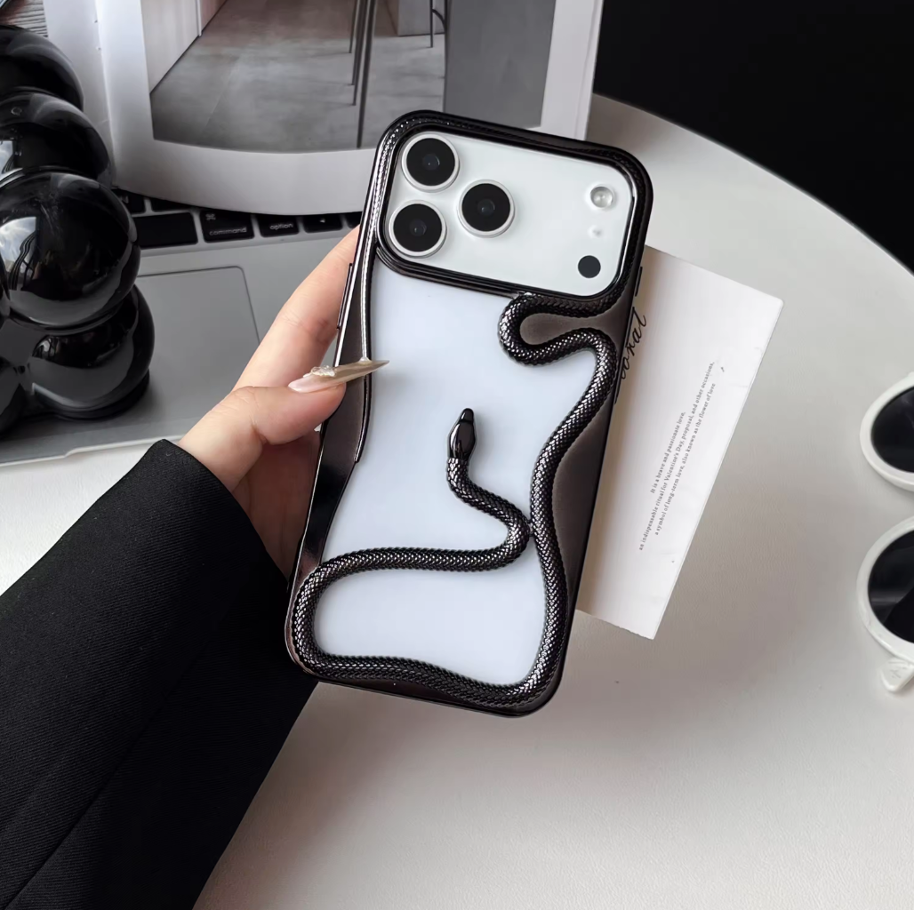 3D Snake Hollow Cooling Electroplated Phone Case.