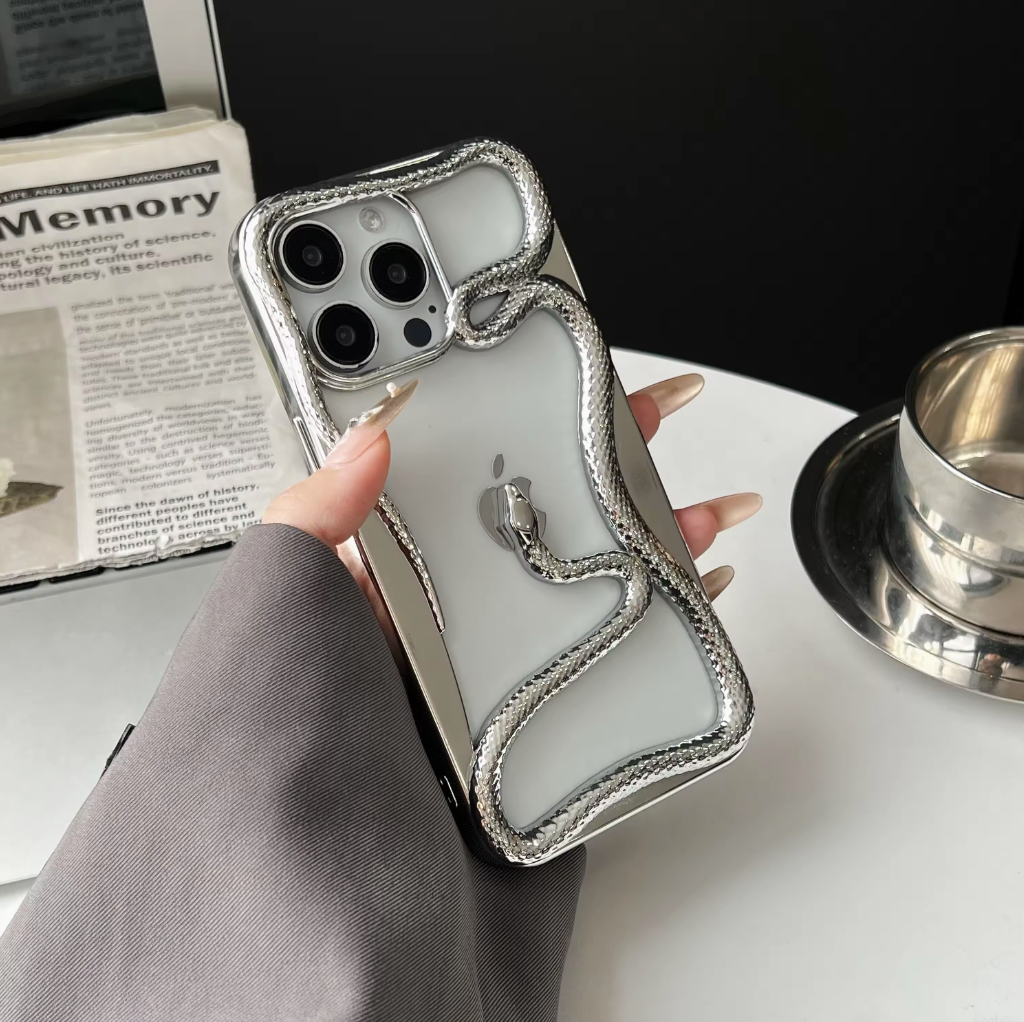 3D Snake Hollow Cooling Electroplated Phone Case.